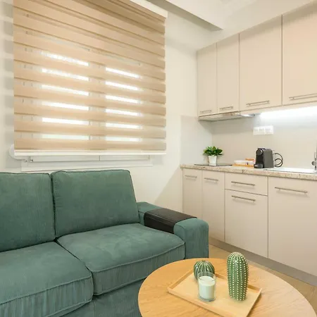 Apartament Elia *
